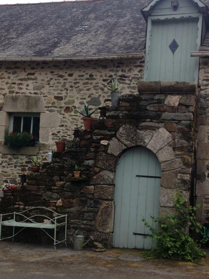 Le Petit Chateau, Matisse Noyal-Pontivy Экстерьер фото